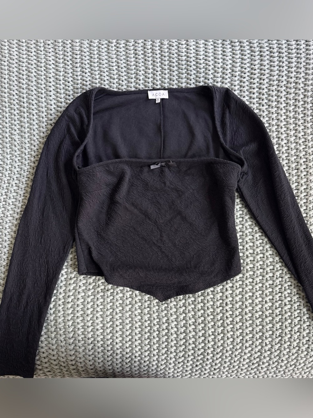 Black Long Sleeve Cropped Top